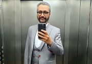 قطع 4 ماهه سیم کارت کسایی زاده روزنامه نگار بدون حکم قضایی | اگر خبرنگاری جرم و قانون اساسی کشک است اعلام کنید قطع 4 ماهه سیم کارت کسایی زاده روزنامه نگار بدون حکم قضایی | اگر خبرنگاری جرم و قانون اساسی کشک است اعلام کنید